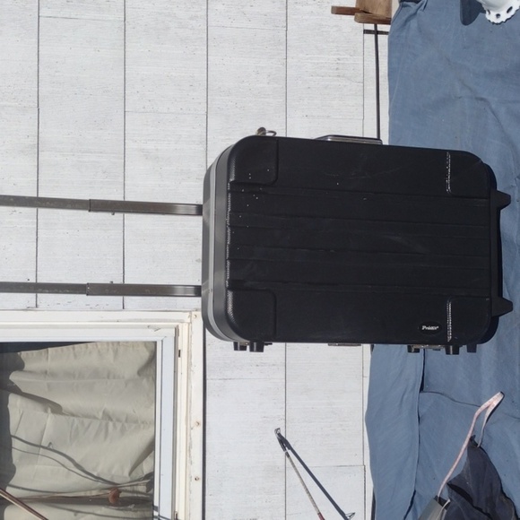 Proskit Black Hard Shell Suitcase - Picture 3 of 4